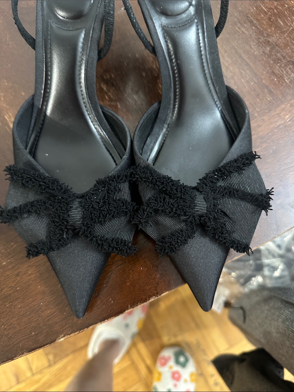 Zara Black Pointed Bow Slingbacks - Picture 5 of 5